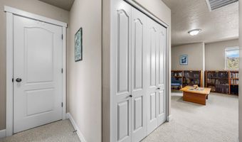 2951 NE Dogwood Dr, Bend, OR 97701