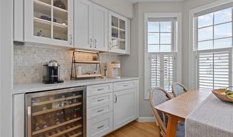 14 Fox Dr 14, Narragansett, RI 02882