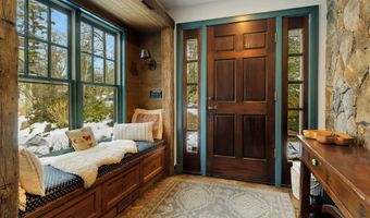 3 Raiders Ln, Darien, CT 06820