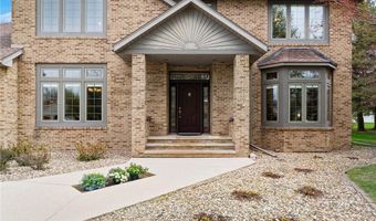 805 27th St SW, Austin, MN 55912