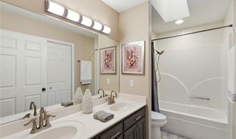 7 Brixham Ln, Bella Vista, AR 72714