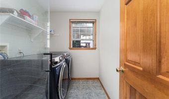 7 Cathedral Ct, Cumberland, RI 02864