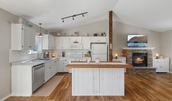 741 Morrison Ave S, Annandale, MN 55302