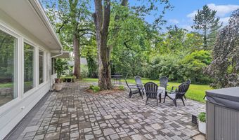 2659 Bedford Rd, Ann Arbor, MI 48104