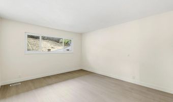 863 Via Rancho Pkwy, Escondido, CA 92029