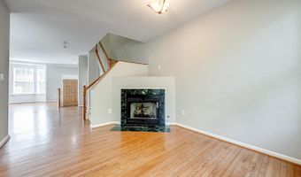 43122 FOREST EDGE Sq, Ashburn, VA 20148