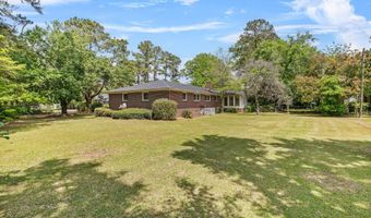 107 Barnett Dr, Bishopville, SC 29010