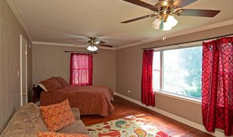 162 Monroe St, Alderson, WV 24910