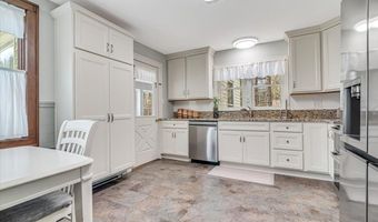 253 Thomas Rd, Blakeslee, PA 18610
