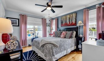 21 W Magnolia Ave, Beach Haven, NJ 08008