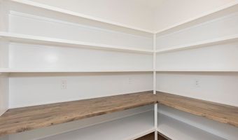 29549 N Hilltop Rd, Orange, OH 44022