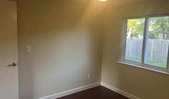 2 Trowbridge Ct, Ann Arbor, MI 48108