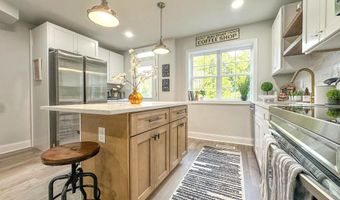 3107 MONTROSE Ave, Alexandria, VA 22305