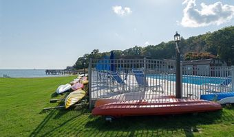 22 Harbour Vlg A, Branford, CT 06405