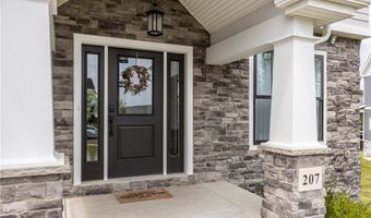 207 Monterey Ct, Adams Twp., PA 16046