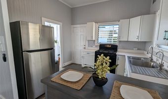 3853 Keanu St B, Honolulu, HI 96816