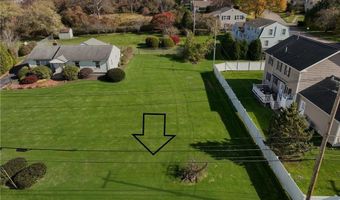 Wolcott Avenue, Middletown, RI 02842