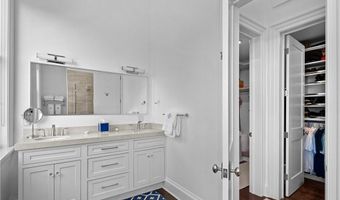 50 School St 1, Newport, RI 02840