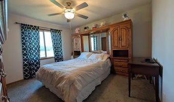 2496 Rock Creek Rd, Bee, NE 68314