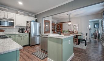 218 WALNUT St, Audubon, NJ 08106