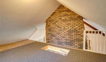 8556 Kee Mac Ln, Alton, IL 62002