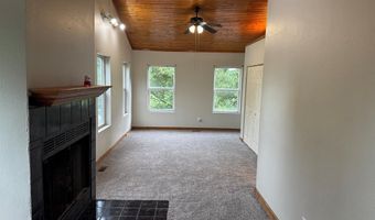 304 Grace, Aurora, NE 68818