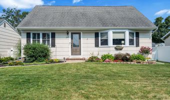728 NEPTUNE Ave, Beachwood, NJ 08722