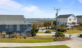 106 Willis Ave A, Atlantic Beach, NC 28512