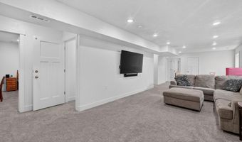 1561 Petersburg Dr, Chubbuck, ID 83202