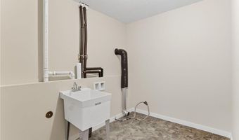 426 Taylor St, Anoka, MN 55303