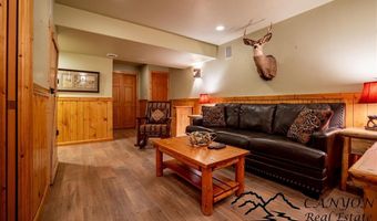 39 Moccasin Trl, Clark, WY 82435