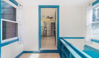 6 Conway Dr, Barrington, RI 02806