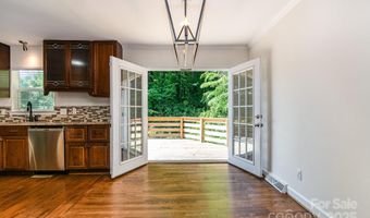 2528 Arnold Dr, Charlotte, NC 28205