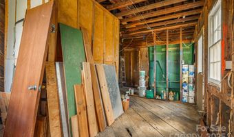 49 Willow Creek Dr, Asheville, NC 28803