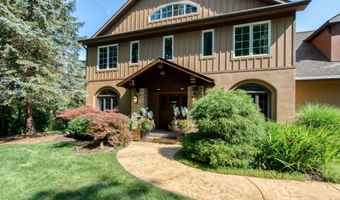 6505 Old Darby Trl NE, Ada, MI 49301