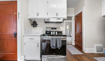 2144 Ridgewood Ave, Alliance, OH 44601