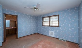 221 Greenland Rd, Anderson, SC 29626