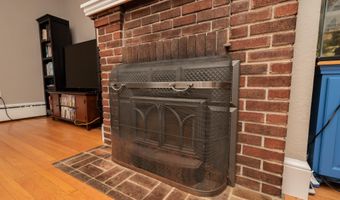 369 Ohio St, Bangor, ME 04401