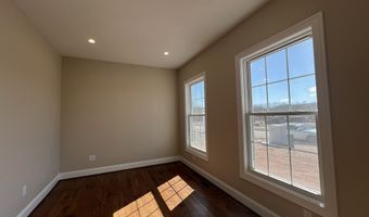 39 Primrose Ln, Cromwell, CT 06416