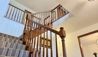 1049 Vine Ave, Riverside, IA 52327