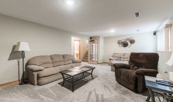554 N Green Ridge St, Addison, IL 60101