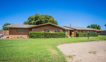 812 1st St, Abernathy, TX 79311