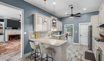 5020 Sweetwater Dr, Benton, LA 71006