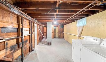216 Hyde St, Cranston, RI 02920
