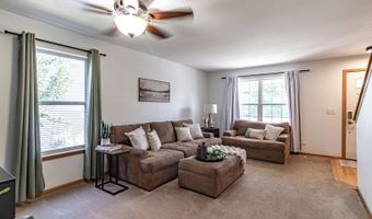 992 Neuhaven Dr, Antioch, IL 60002