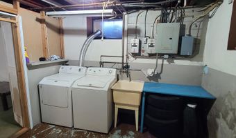 1849 PERKIOMEN Ave, Reading, PA 19606