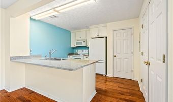 1114 S COLLEGE St, Auburn, AL 36830