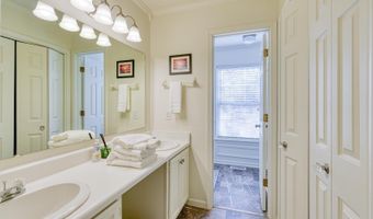 921 Hollyhock Ct, Boiling Springs, SC 29316