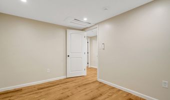 110 WISE St S 1, Arlington, VA 22204
