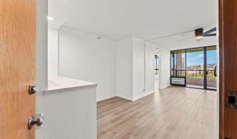 5333 Likini St 1105, Honolulu, HI 96818